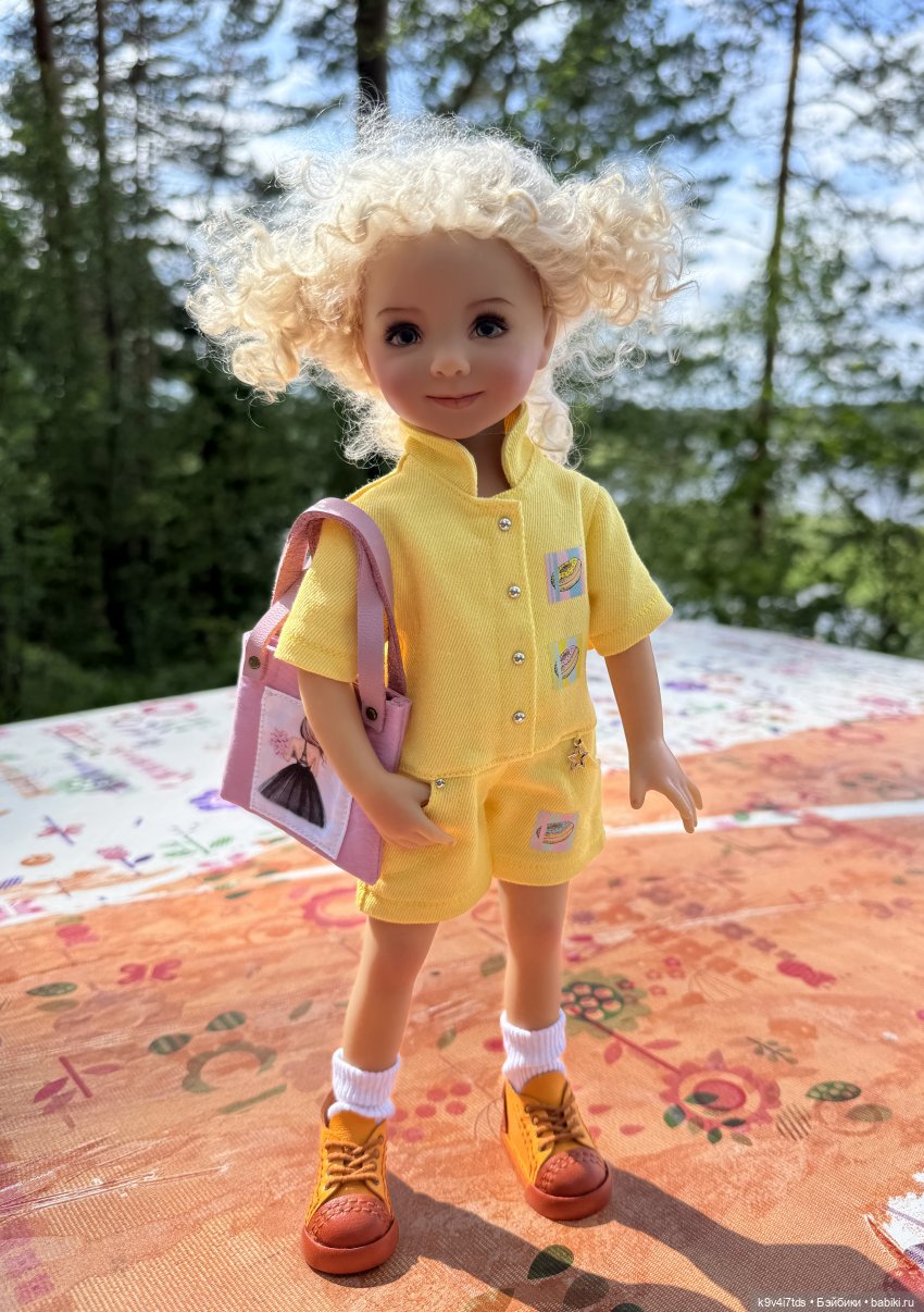 Лесная прогулка Элис и Ассоль