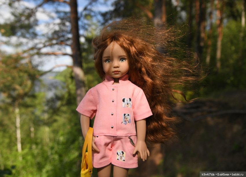 Лесная прогулка Элис и Ассоль