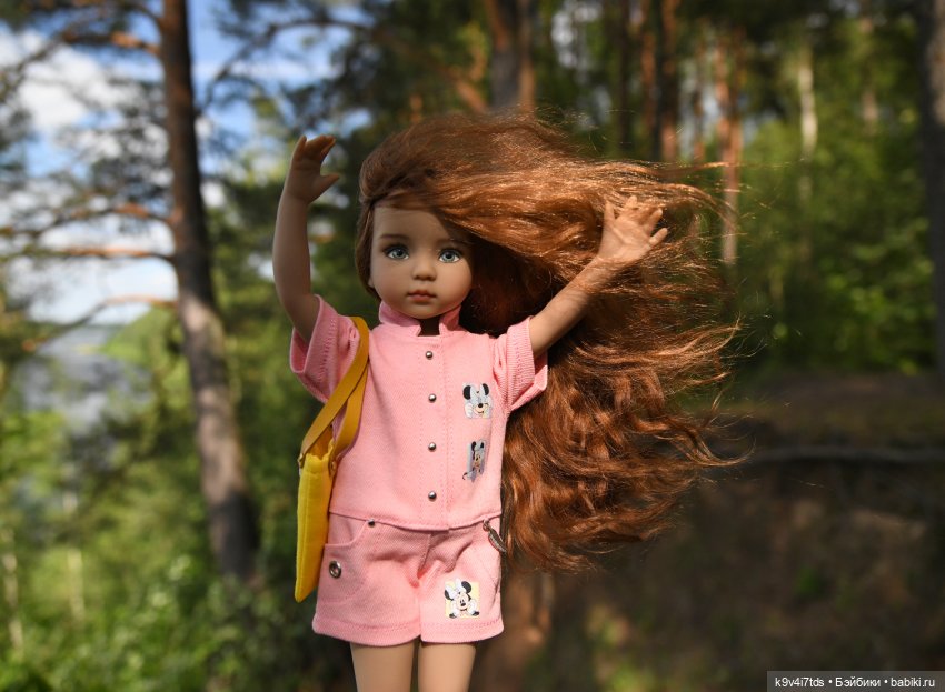 Лесная прогулка Элис и Ассоль