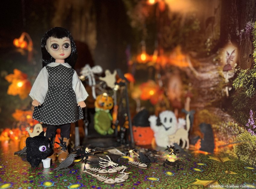 Сьюзи и Магия Октября — Коллекции игровых кукол (Playline): фото полок (фото 5)