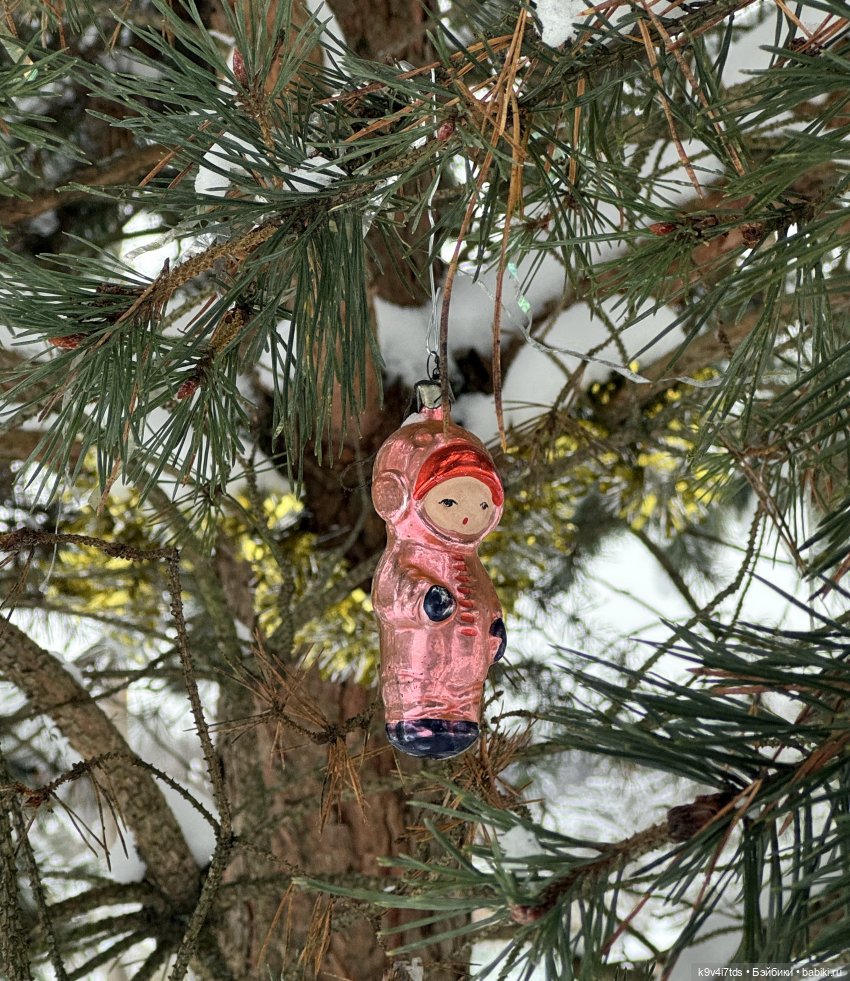 Лоло и новогодняя сосенка (фото 5)