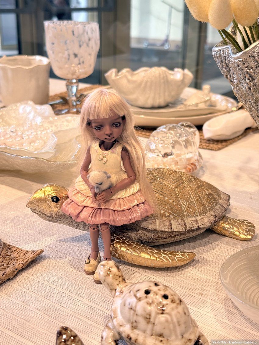 Жу в красивом магазине — Авторские куклы BJD (БЖД) у нас дома: фото (фото 5)