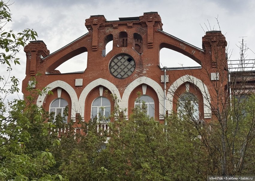 Лоло в Морозовском городке (город Тверь) (фото 3)