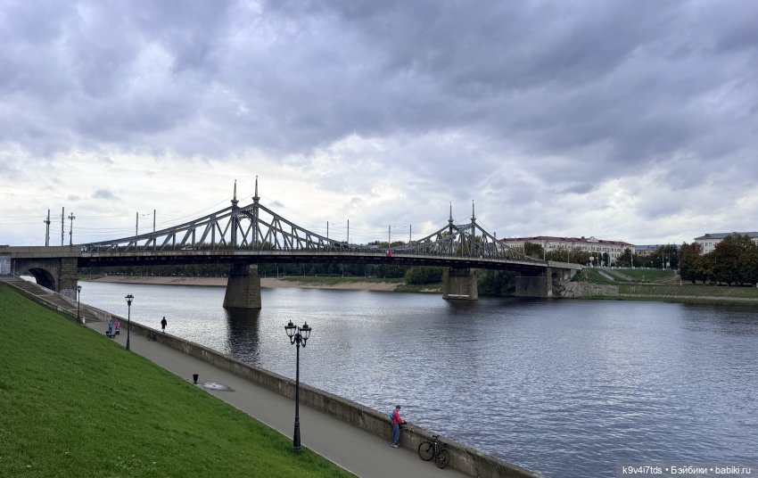 Прогулка Жу и Киры в ГорСаду (фото 10)