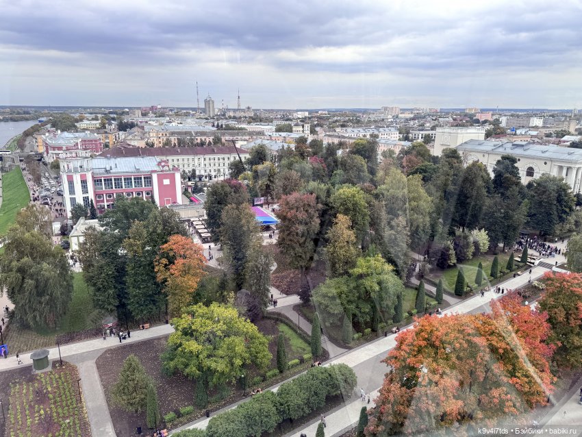 Прогулка Жу и Киры в ГорСаду