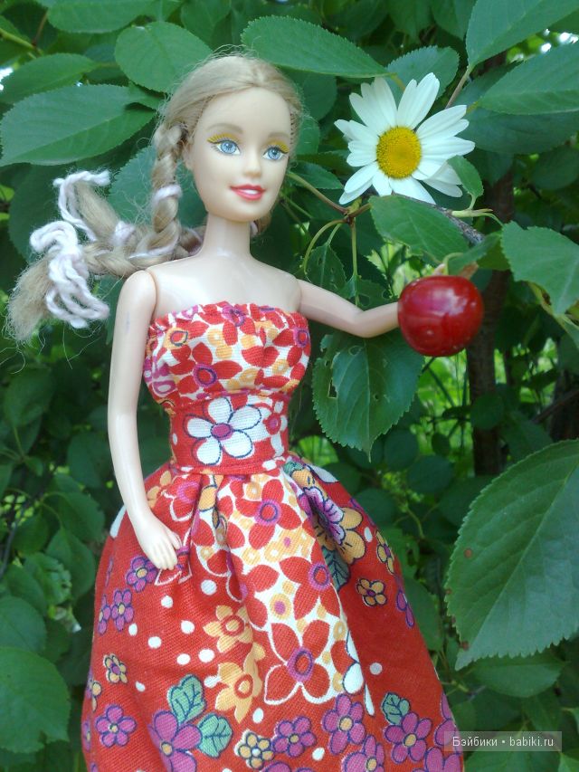 ягодки и Викки