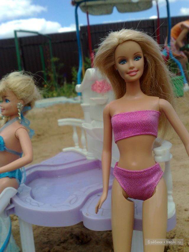 а теперь все в бассейн