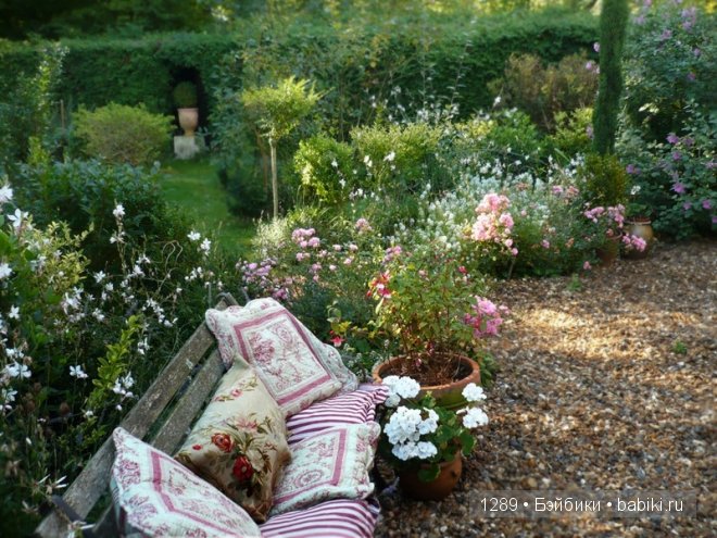 работы художника Helene Flont