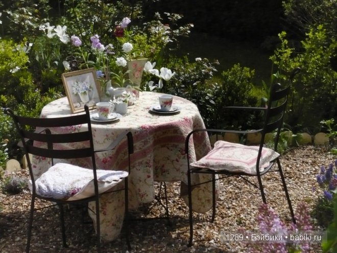 работы художника Helene Flont