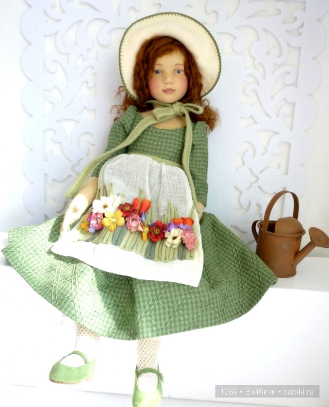 Mary Quite Contrary от Maggie Iacono (2004 г.)