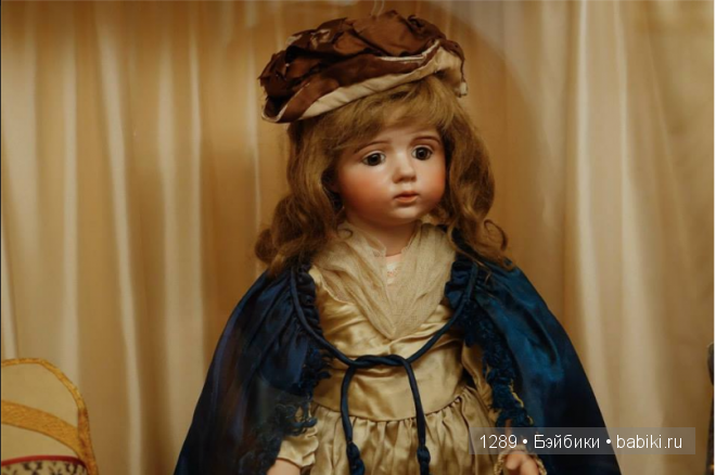 Работы Бранки Шарли (Branka Schärli) в Музее антикварных кукол в Париже