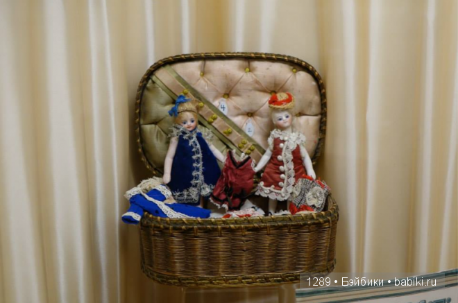 Работы Бранки Шарли (Branka Schärli) в Музее антикварных кукол в Париже