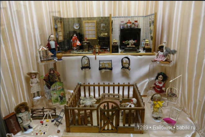 Работы Бранки Шарли (Branka Schärli) в Музее антикварных кукол в Париже