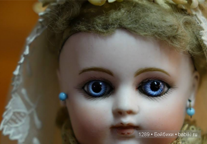 Работы Бранки Шарли (Branka Schärli) в Музее антикварных кукол в Париже