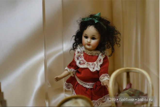 Работы Бранки Шарли (Branka Schärli) в Музее антикварных кукол в Париже