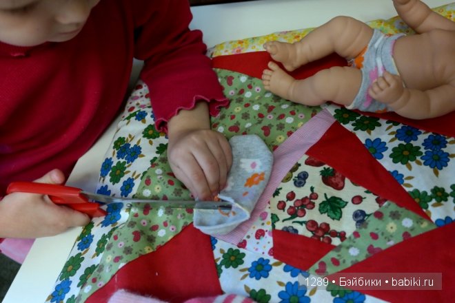 Первый наряд для Лялечки | Бэйбики Первый наряд для Лялечки — Одежда и обувь для кукол своими руками: фото
