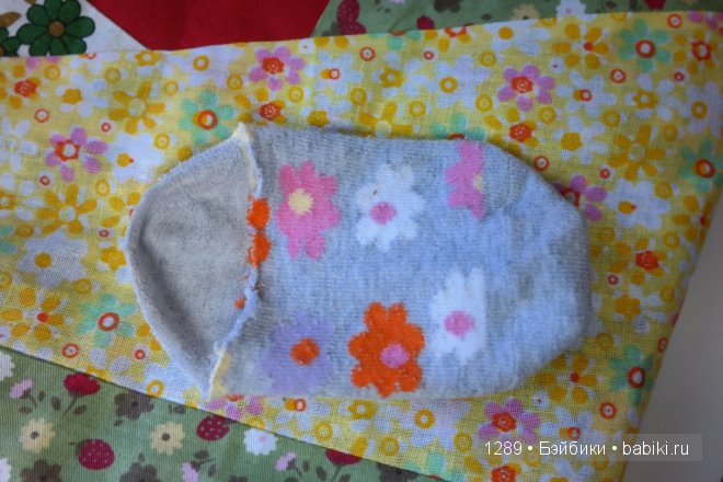 Первый наряд для Лялечки | Бэйбики Первый наряд для Лялечки — Одежда и обувь для кукол своими руками: фото