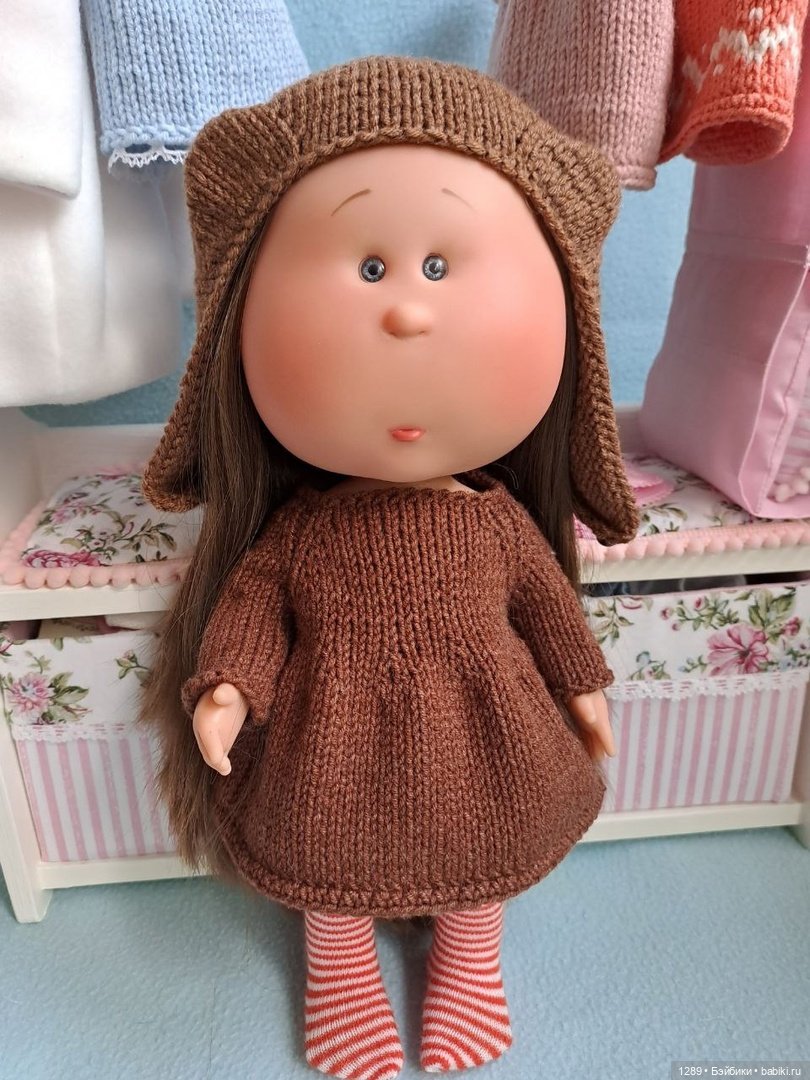 Вязаное платье для куклы Mia от Nines d’Onil (фото 10)