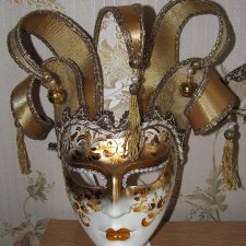 Венецианские маски в натуральную величину