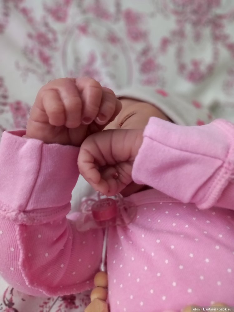 Добро пожаловать домой, дорогая Эмили! Куколка Ashton Drake от Linda Webb