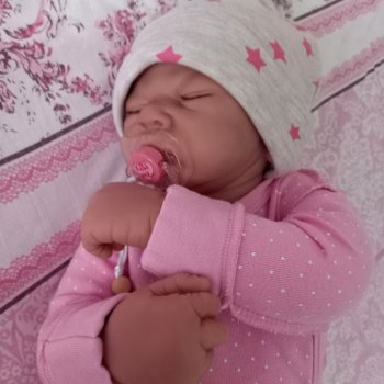 Добро пожаловать домой, дорогая Эмили! Куколка Ashton Drake от Linda Webb