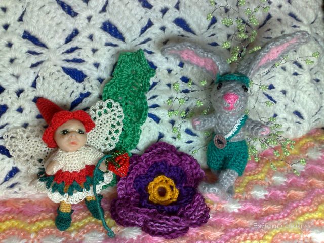 земляника и кролик