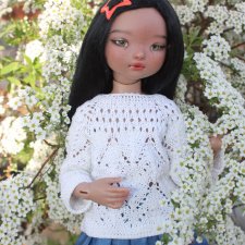 Весна, жара, цветочки. Софи и Лео на даче