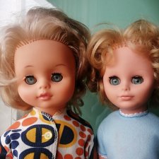 Продам двух кукол ок ГДР