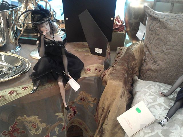 Фарфоровые куклы в Сити-Молл