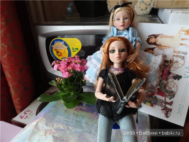 Амбер Ellowyne и Алиса Curiouser от Тоннера