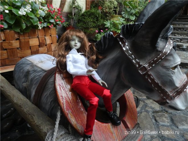 Арбат! Прогулка по Москве с куклой БДЖ Resinsoul Селенией