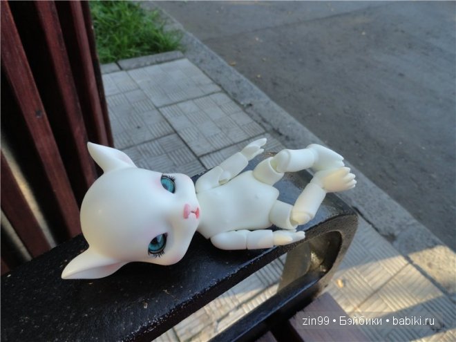 Прогулка по парку Сокольники в Москве в компании с Мышонком