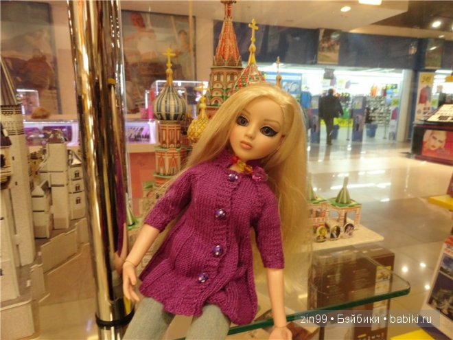 Удивительные сооружения мира вместе с куклой Тоннер (фото 7)