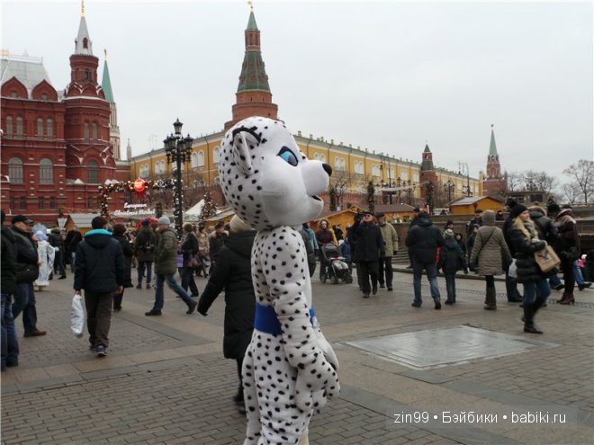Прогулка Пенни Galoob Baby Face по праздничным ярмаркам в Москве (фото 3)