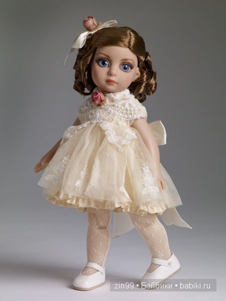 Куклы от Тоннер Perfect Impressions Patsy и Patsy Basic дома знакомятся с остальными девочками