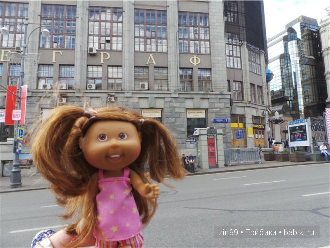 По бульварам и улицам Москвы с куклами Cabbage Patch Kids dolls (фото 7)