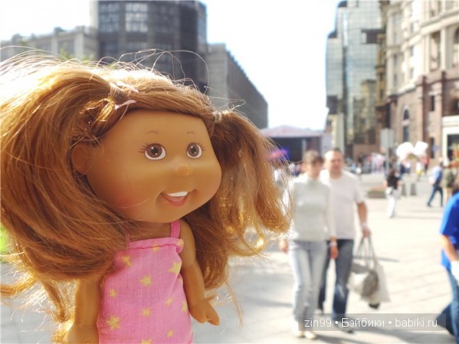 По бульварам и улицам Москвы с куклами Cabbage Patch Kids dolls