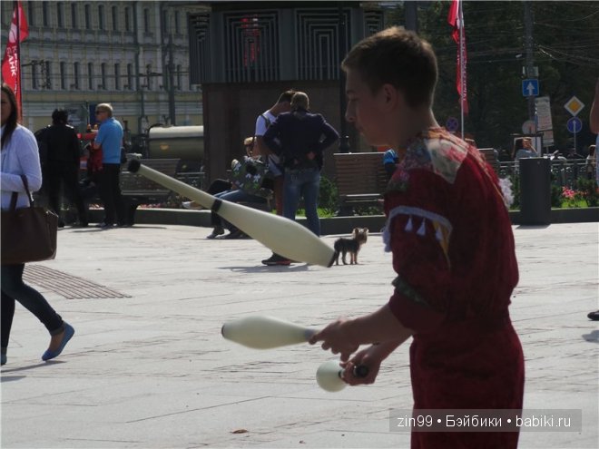 По бульварам и улицам Москвы с куклами Cabbage Patch Kids dolls