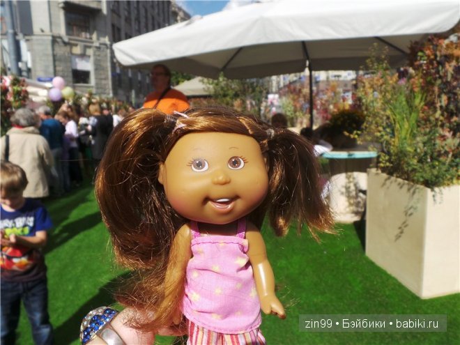 По бульварам и улицам Москвы с куклами Cabbage Patch Kids dolls (фото 5)