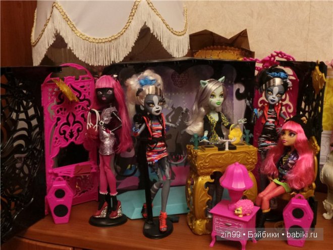 Багряная осень и новая любовь у кукол Monster High