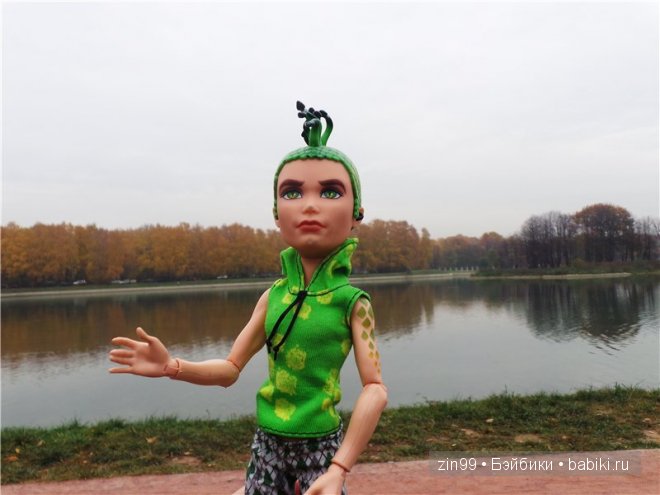 Багряная осень и новая любовь у кукол Monster High