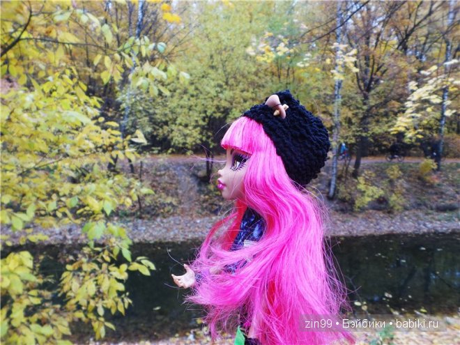 Багряная осень и новая любовь у кукол Monster High