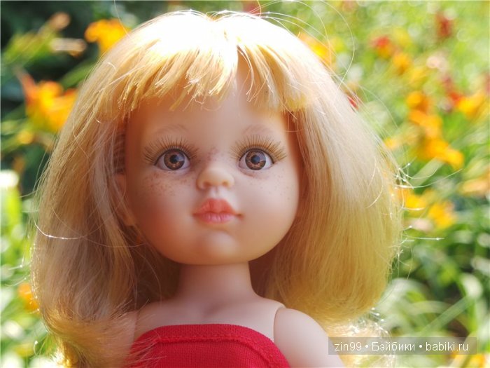 Куклы Паолки любят цветы и мои новые наряды для них