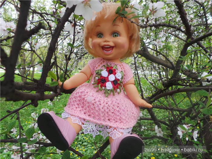 Весна! Все распускается, гуляем с куклами Galoob Baby Face doll