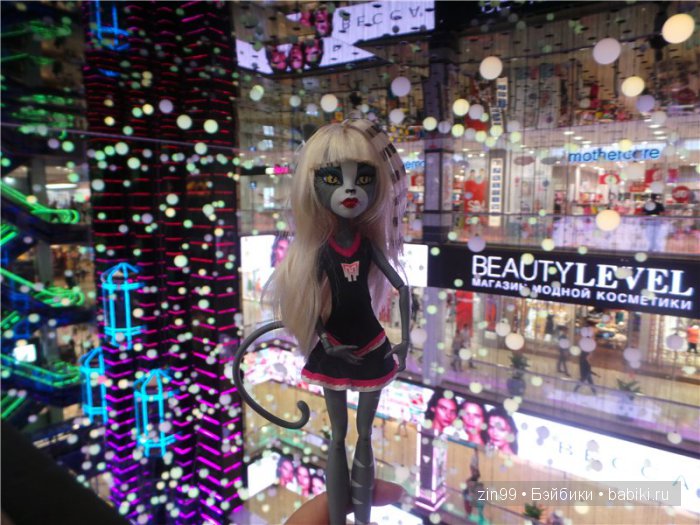 Монстры Хай снова в городе! И я говорю им Здравствуйте