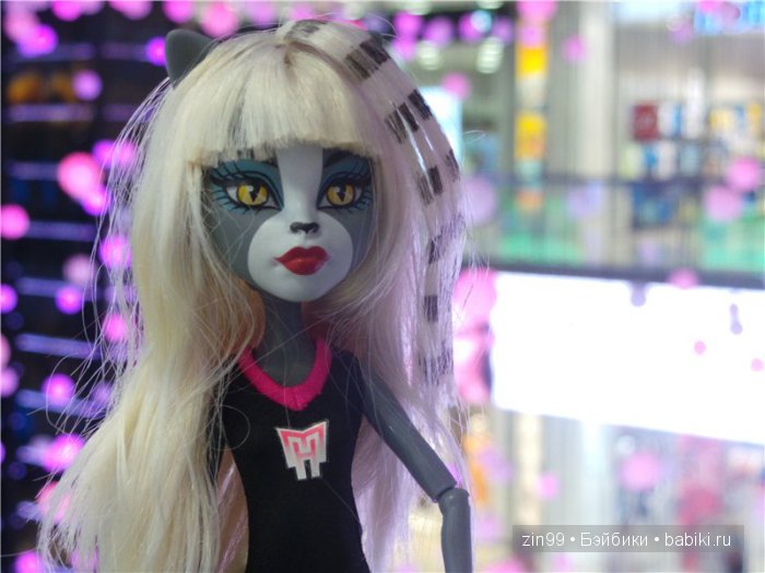 Монстры Хай снова в городе! И я говорю им Здравствуйте