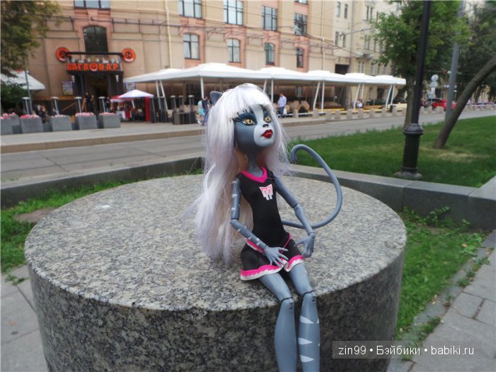 Монстры Хай снова в городе! И я говорю им Здравствуйте