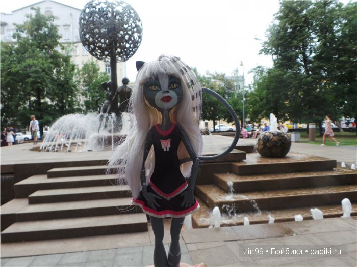 Монстры Хай снова в городе! И я говорю им Здравствуйте