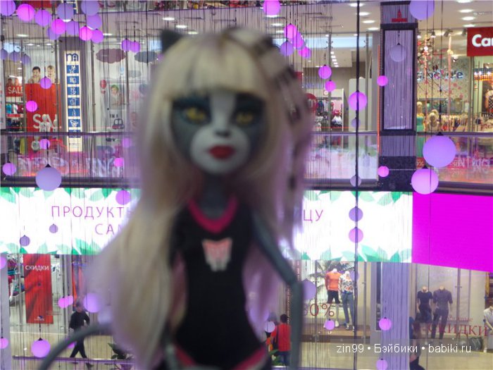 Монстры Хай снова в городе! И я говорю им Здравствуйте