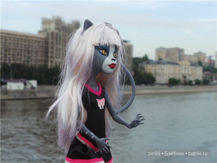 Монстры Хай снова в городе! И я говорю им Здравствуйте